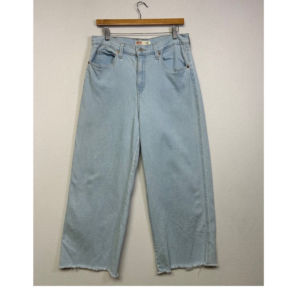 Retro Boho Signature by Levi Strauss Womens 10 W30 Light Wash Heritage Wide Leg